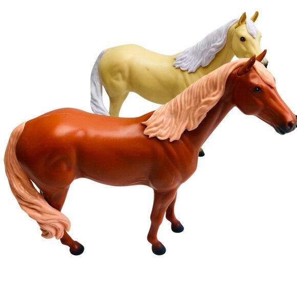 Breyer Horse Figures Set Of 3 Latte, Smokey, Hazel Paddock Pals 8" - Picture 2 of 8